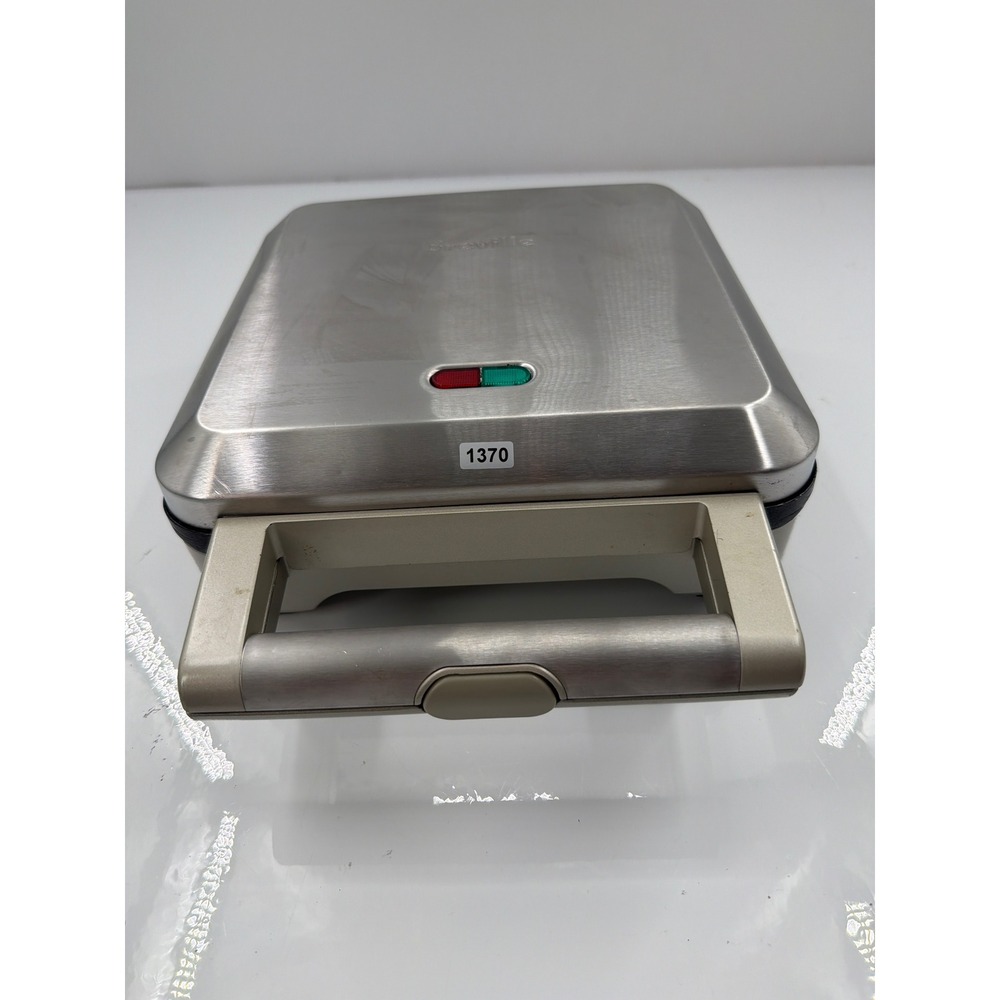 Breville Personal Pie Maker BPI640XL Stainless Steel 4-Cup Non-Stick Baker